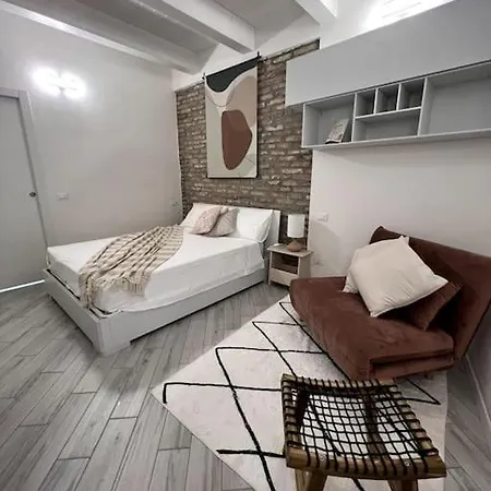 Centro - Hosomi フェラーラ